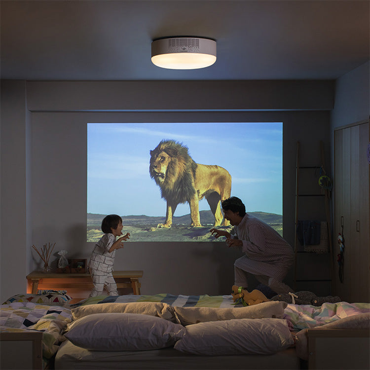 Aladdin X2 Plus(アラジン エックスツー プラス) 迫力の大画面で豊富なコンテンツを視聴できる照明一体型3in1プロジェクター